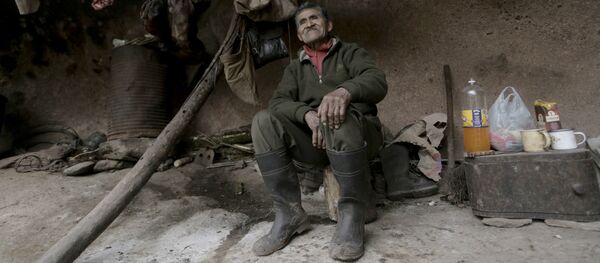 Pedro Luca, el ermitaño argentino que vive en una cueva desde hace 40 años - Sputnik Mundo