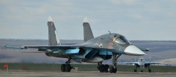 El bombardero táctico ruso Su-34 - Sputnik Mundo