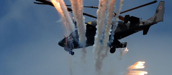 El helicóptero de combate Ka-52 'Alligator' durante la competición internacional 'Aviadarts-2016' en el campo de pruebas de las Fuerzas Aeroespaciales - Sputnik Mundo