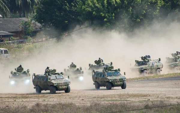 Ejercicios militares en la zona tropical del Chapare en el departamento de Cochabamba, Bolivia - Sputnik Mundo