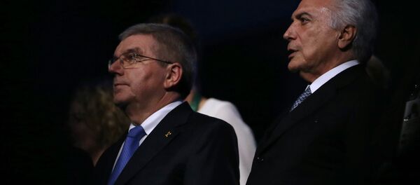 El presidente del Comité Olímpico Internacional, Thomas Bach y el presidente interino de Brasil, Michel Temer en la ceremonia de inauguracion de los Juegos Olímpicos de Río El presidente del Comité Olímpico Internacional, Thomas Bach y el presidente interino de Brasil, Michel Temer en la ceremonia de inauguracion de los Juegos Olímpicos de Río - Sputnik Mundo