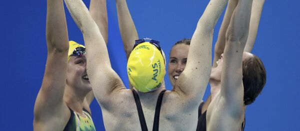Emma McKeon, Brittany Elmslie, Cate y Bronte Campbell - Sputnik Mundo