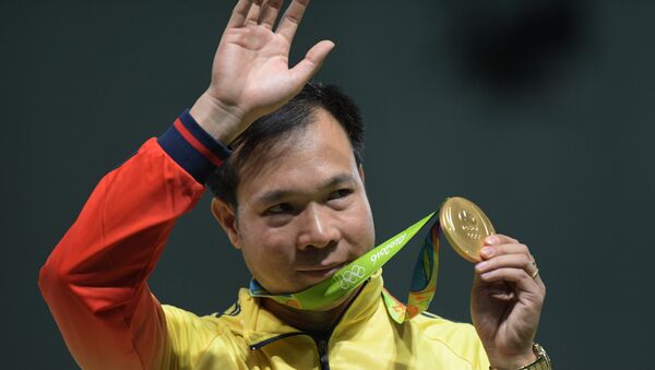 Hoang Xuan Vinh, medallista de oro en tiro de pistola de aire de 10 metros en los Juegos de Río de Janeiro 2016 - Sputnik Mundo