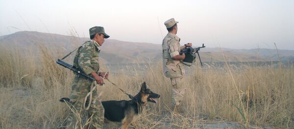 Guardias fronterizos tayikos - Sputnik Mundo