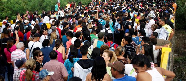 El puente Simón Bolívar en la frontera entre Venezuela y Colombia - Sputnik Mundo