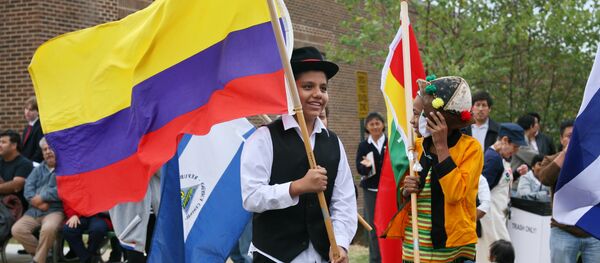 Desfile de los niños de las Banderas de América Latina - Sputnik Mundo
