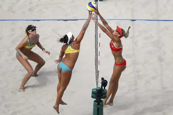 Voleibol femenino en las calurosas playas de Río de Janeiro Voleibol femenino en las calurosas playas de Río de Janeiro - Sputnik Mundo