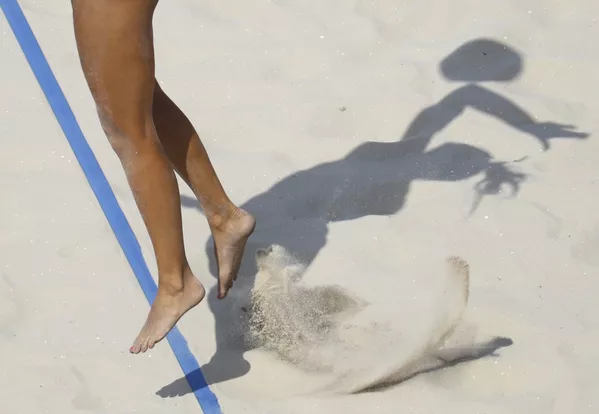 Voleibol femenino en las calurosas playas de Río de Janeiro Voleibol femenino en las calurosas playas de Río de Janeiro - Sputnik Mundo