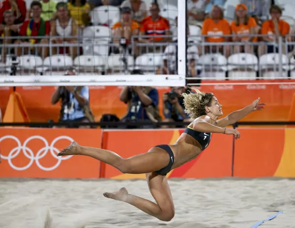 Voleibol femenino en las calurosas playas de Río de Janeiro Voleibol femenino en las calurosas playas de Río de Janeiro - Sputnik Mundo