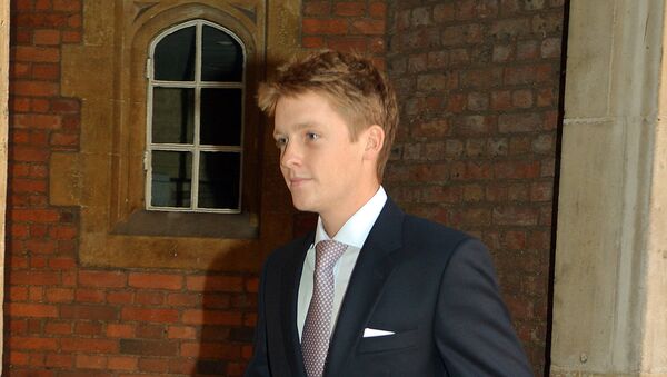 Earl Grosvenor leaves Chapel Royal in St James's Palace in central London after the Christening of Prince George of Cambridge on October 23, 2013. - Sputnik Mundo