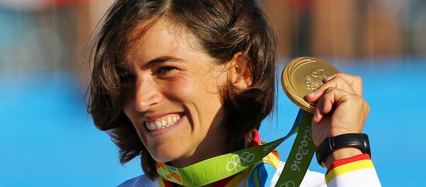 La española Maialen Chourraut se alza con el oro en el piragüismo en eslalon en Río La española Maialen Chourraut se alza con el oro en el piragüismo en eslalon en Río - Sputnik Mundo