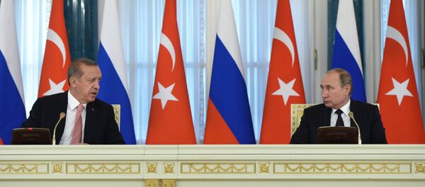 Presidente de Turquía, Recep Tayyip Erdogan y presidente de Rusia, Vladímir Putin Presidente de Turquía, Recep Tayyip Erdogan y presidente de Rusia, Vladímir Putin - Sputnik Mundo