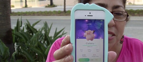 Abuelas juegan a Pokémon Go por primera vez - Sputnik Mundo