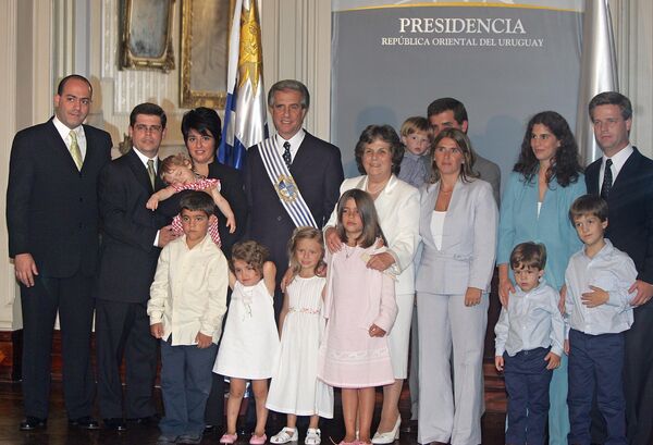 El presidente de Uruguay Tabaré Vázquez y su familia - Sputnik Mundo