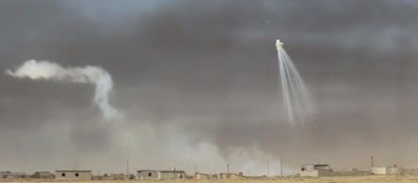 Uso de armas incendiarias en un ataque liderado por EEUU en Irak - Sputnik Mundo