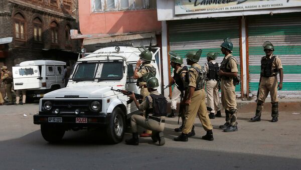 Los policías de la India - Sputnik Mundo