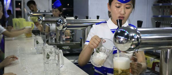 Festival de la cerveza celebrado en Corea del Norte - Sputnik Mundo