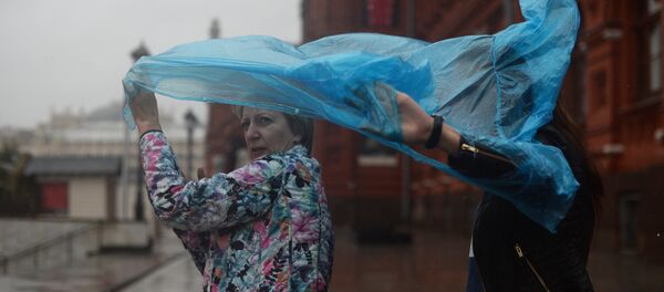 Las imágenes más espectaculares del 'diluvio' en Moscú - Sputnik Mundo