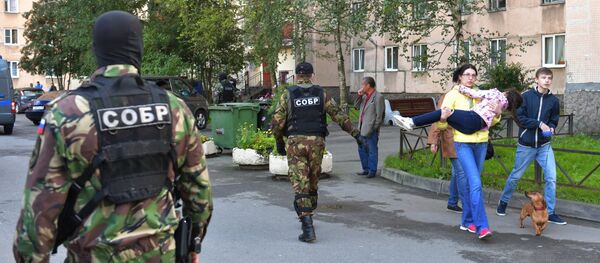 Las fuerzas de reacción rápida durante la operación en San Petersburgo - Sputnik Mundo