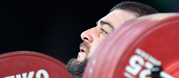 Chingiz Mogushkov, el halterista ruso - Sputnik Mundo