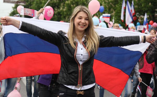 Residente prorrusa en Simferópol, Crimea, 1 de mayo de 2014 Residente prorrusa en Simferópol, Crimea, 1 de mayo de 2014 - Sputnik Mundo