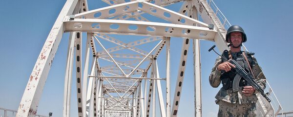 El puente de la amistad entre Afganistán y Uzbekistán - Sputnik Mundo
