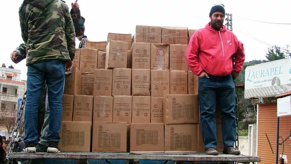 Rusia entrega ayuda humanitaria a Siria - Sputnik Mundo