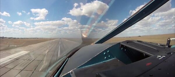 Avión ruso Su-34 en la base iraní de Hamadán - Sputnik Mundo