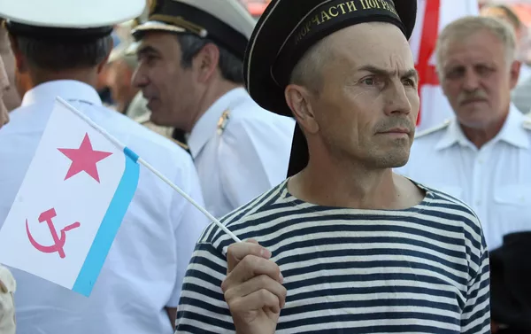 Hombre en Telnyashka Hombre en Telnyashka - Sputnik Mundo