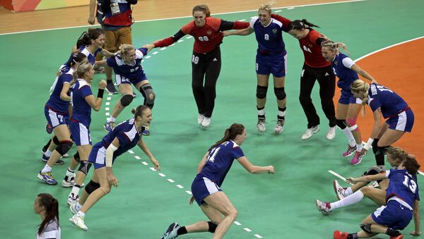 La selección rusa de balonmano femenino - Sputnik Mundo