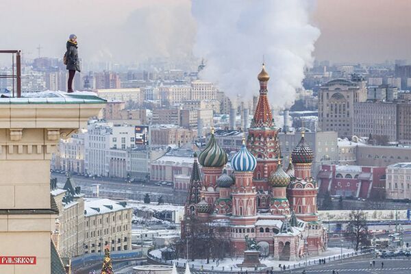 El arte del equilibrio: Angela Nikolau, 'domadora' de tejados - Sputnik Mundo