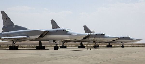 In this photo taken on Monday, Aug. 15, 2016, A Russian Tu-22M3 bomber stands on the tarmac at an air base near Hamedan, Iran. - Sputnik Mundo