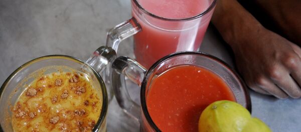Pulque de avena, de guava y de tomate - Sputnik Mundo