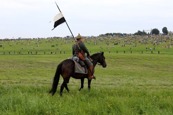Historia viva: recrean la imporante Batalla de Gumbinnen - Sputnik Mundo