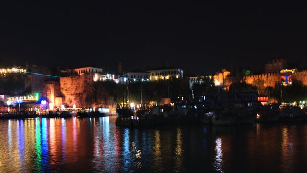 Antalya de noche - Sputnik Mundo