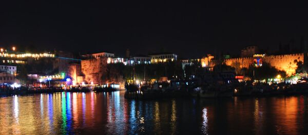 Antalya de noche Antalya de noche - Sputnik Mundo