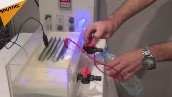 Un estudiante de ingeniería de Alepo inventa un filtro que hará el agua potable más asequible para sus compatriotas. - Sputnik Mundo