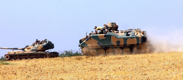 Tanques turcos en la frontera turco-siria - Sputnik Mundo