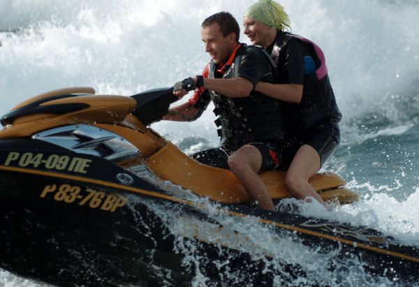 Regreso al futuro: se celebra en Crimea el Campeonato ruso de Flyboard - Sputnik Mundo