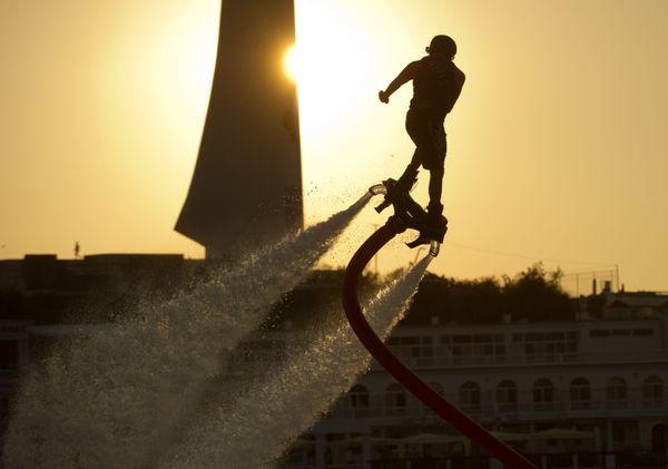 Regreso al futuro: se celebra en Crimea el Campeonato ruso de Flyboard - Sputnik Mundo