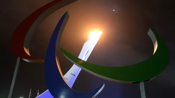 Encienden el pebetero paralímpico en la ceremonia de inauguración de los JJOO Paralímpicos en Sochi, 2014 (archivo) - Sputnik Mundo
