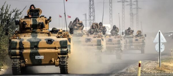 Танк турецкой армии у границы с Сирией - Sputnik Mundo