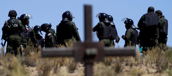 Policías bolivarianas durante protestas de mineros - Sputnik Mundo