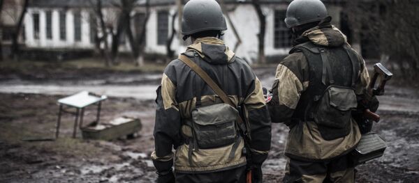 Voluntarios de la república autoproclamada de Donetsk en el pueblo de Shirókino (archivo) - Sputnik Mundo