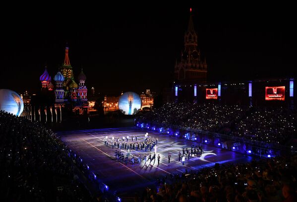 Moscú inaugura el festival internacional de orquestas militares Spasskaya Bashnia - Sputnik Mundo
