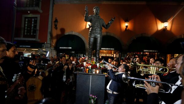 Monumento de Juan Gabriel - Sputnik Mundo