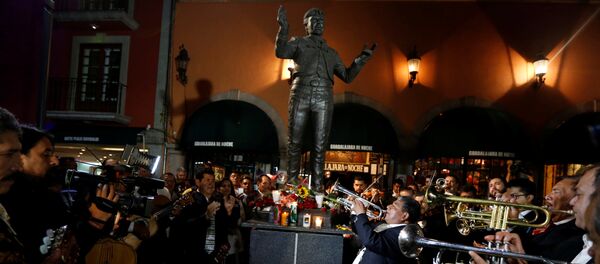 Monumento de Juan Gabriel - Sputnik Mundo