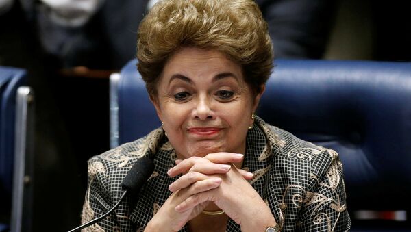 La presidenta suspendida de Brasil, Dilma Rousseff, durante su defensa en el Senado del país - Sputnik Mundo