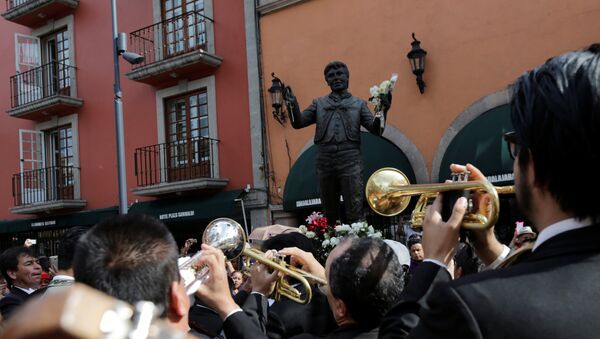 Monumento de Juan Gabriel - Sputnik Mundo