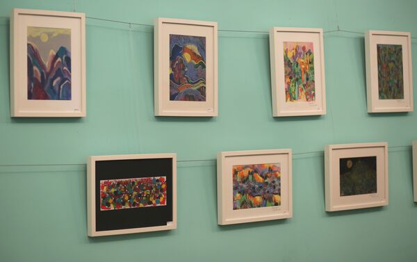 La exposición de María Andrade Andrade “Entre el Cielo y la Tierra” - Sputnik Mundo